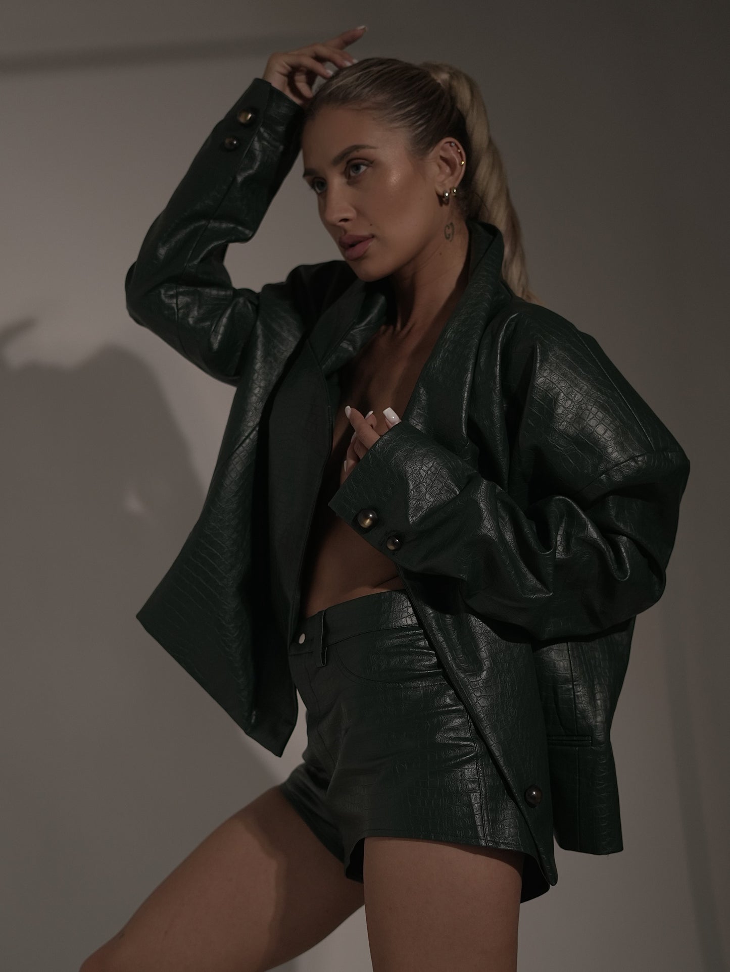 CROCODILE NO GENDER BLAZER