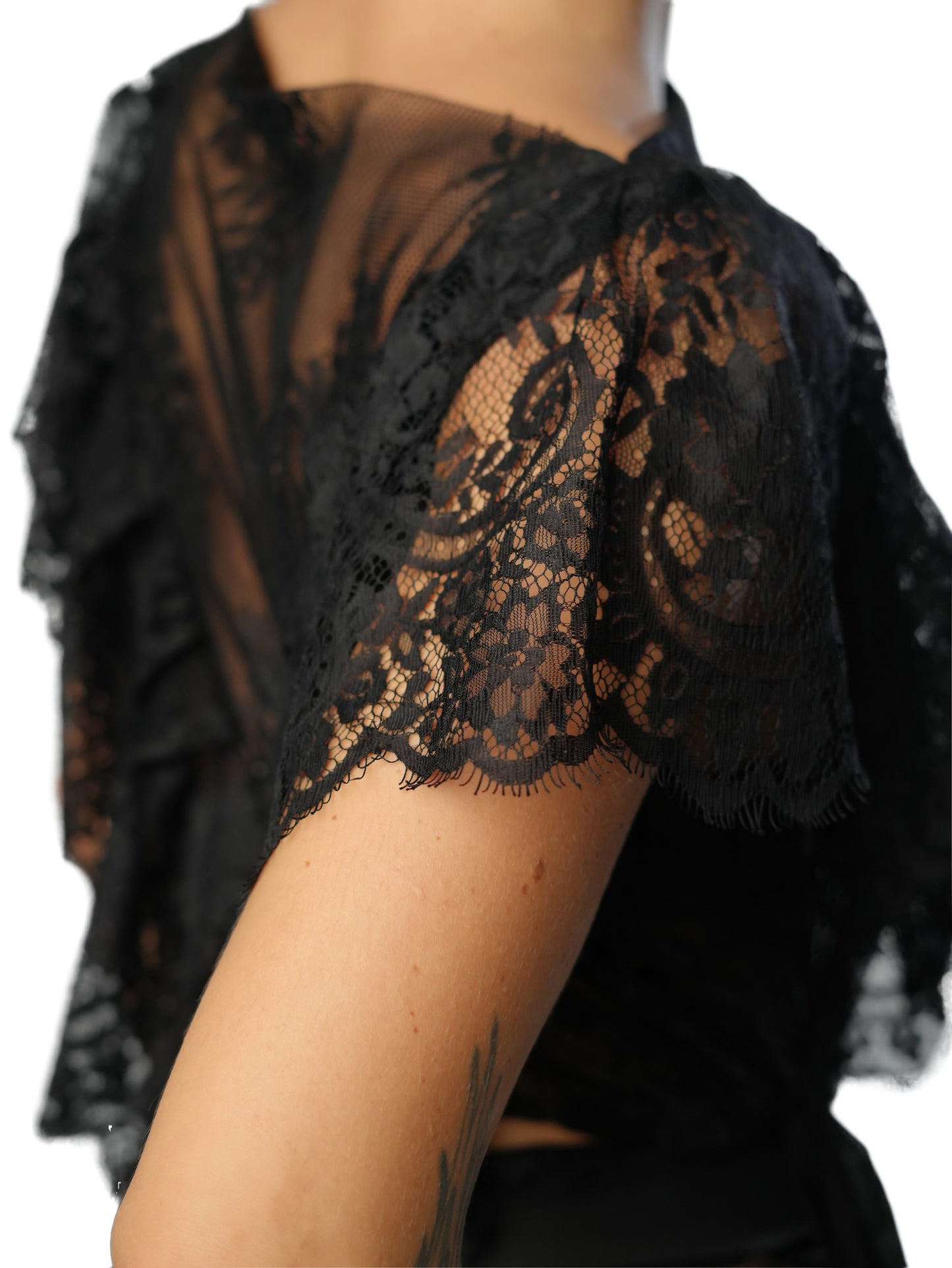 GOTHIC CROP TOP